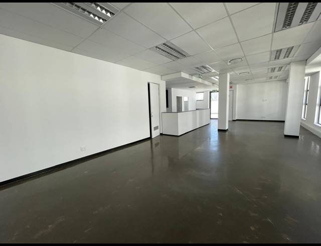 119.50M² OFFICE TO LET IN BRYANSTON
